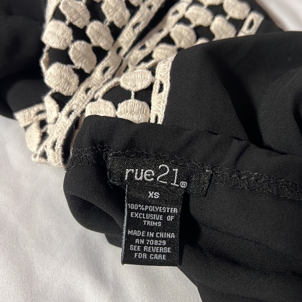 Rue21 Tank Top with Embroidery Detail, size XS - Picture 11 of 16